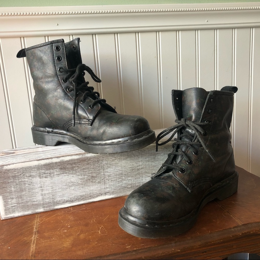 Original Dr. Marten Womens Boots.